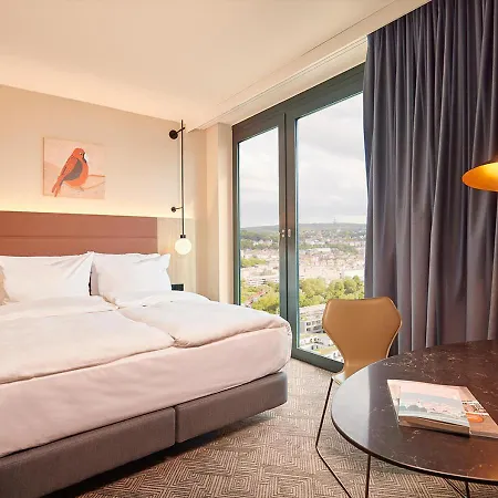 Hotel Adina