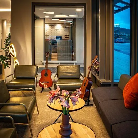 Loginn Stuttgart Zuffenhausen 3*