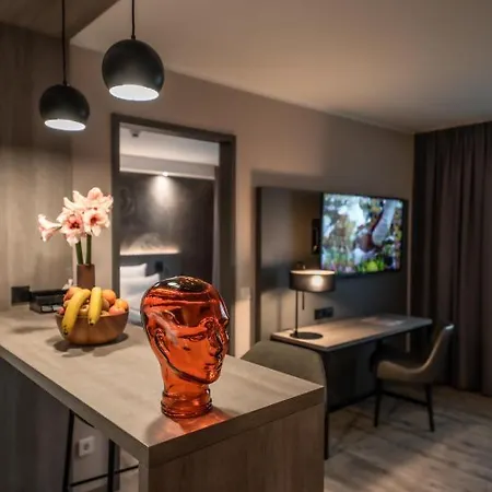 Loginn Stuttgart Zuffenhausen Hotel