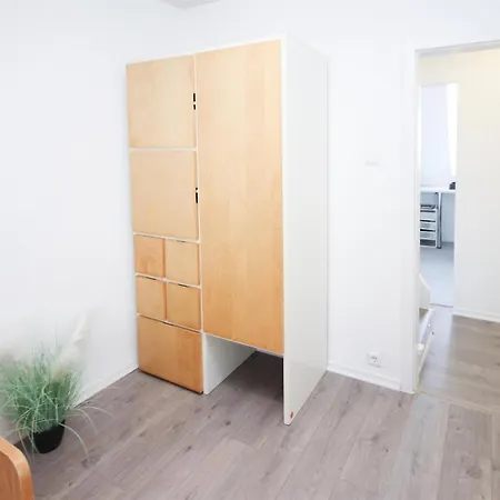 Apartment 2 Zimmer Für Mitarbeiter Nahe Daimler