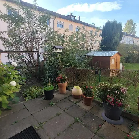 2 Zimmer Für Mitarbeiter Nahe Daimler * Stuttgart