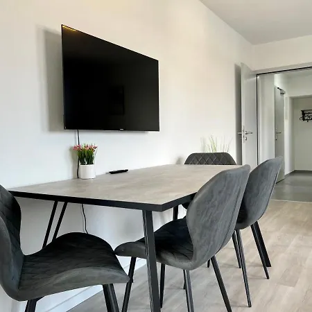 Nujen- Und Zuffenhausen Appartement