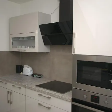 Apartamento Ab Untertuerkheim