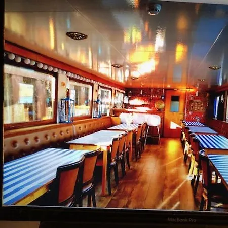Schiff Ahoy, Hotelschiff, Hausboot, Boot, Passagierschiff 住宿加早餐酒店