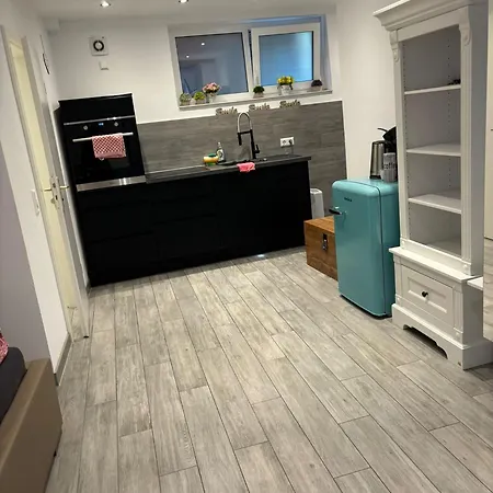 Apartment Beutelsbacherstr. 12 B *