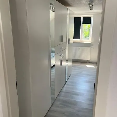 Appartement Moderne Gemuetliche 2-zimmer Bad-cannstatt *