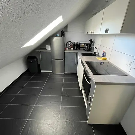 Appartement Moderne Gemuetliche 2-zimmer Bad-cannstatt *