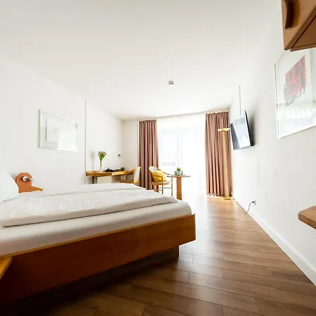 Cityhotel Feuerbach 3*