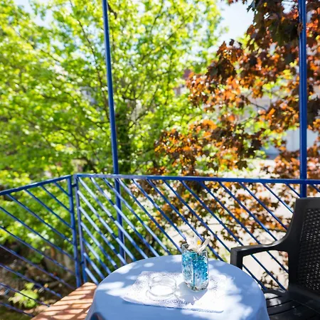Astoria Am Urachplatz Hotell 3*