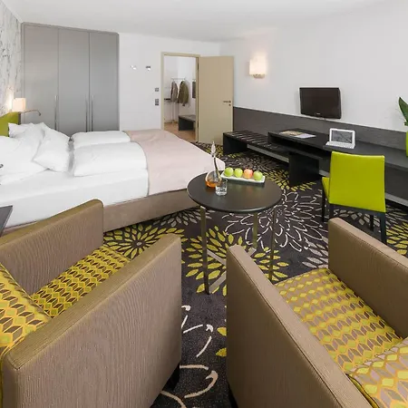 Апарт-отель Maseven Si Centrum Ehem Si-suites