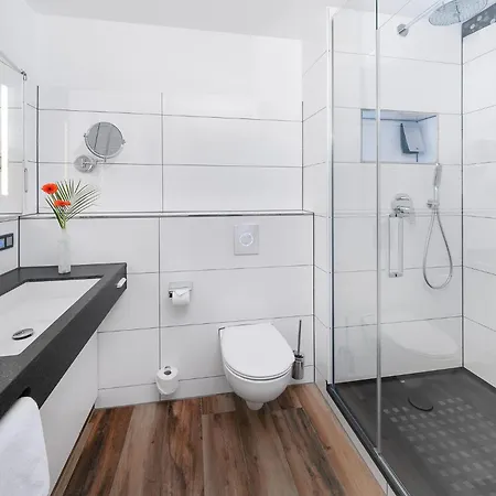 Maseven Si Centrum Ehem Si-suites Апарт-отель 4*