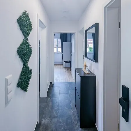 Апартаменты Alfa 3 6 Betten Wasen Mercedesbenz Mhp Arena L Bad I Kueche L Wifi & Smarttv L 3br & 6 Beds L Bathroom L Kitchen *