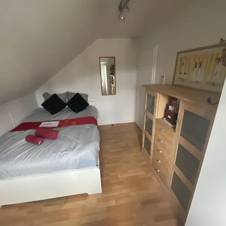 Ruhige Nahe Zentrum U Messe Appartamento