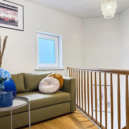 בית נופש Group Duplex Sleeps 13 Games Ps5 Patio שטוטגרט