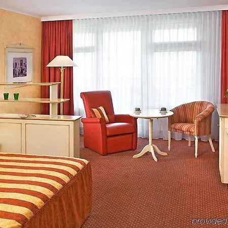 Апарт-отель Maseven Si Centrum Ehem Si-suites 4*