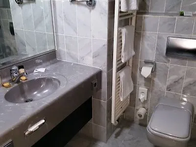 ميسي يوروب شتوتغارت