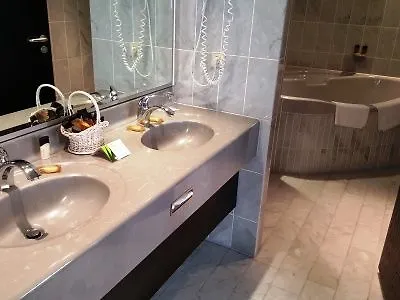 فندق ميسي يوروب