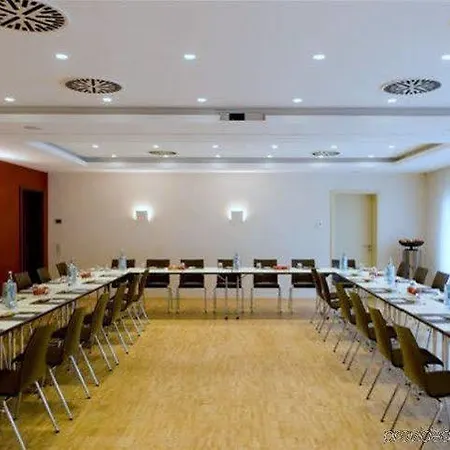 Gloria Superior 3* Stuttgart