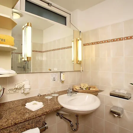 Maseven Si Centrum Ehem Si-suites 4*