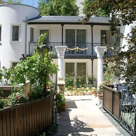Woertz Schlosschen Zur Weinsteige Estugarda