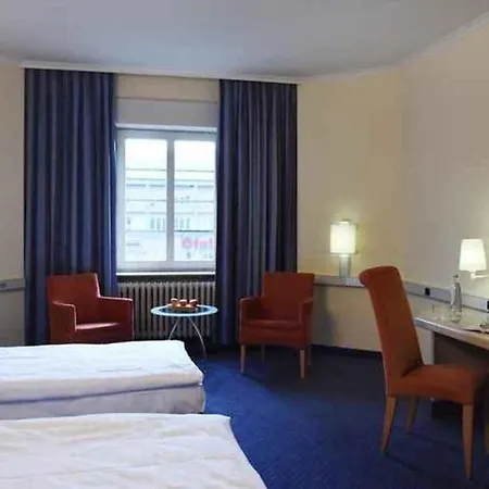 Intercityhotel 3*