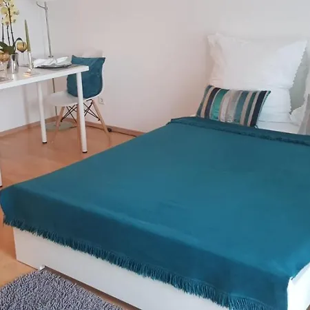 Apartment`s Nr 2 In Stadtmitte * Stuttgart