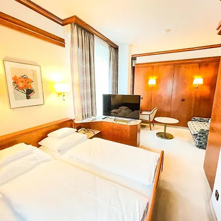 Gaestehaus Sophienstrasse Homestay *