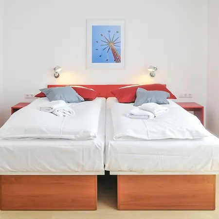 Otel Gaestehaus Abz *