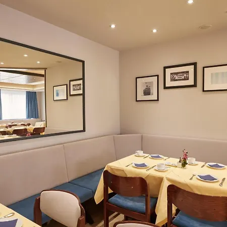 Stadthotel Am Wasen 3* Estugarda