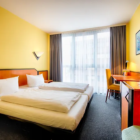 Achat Airport Messe Szálloda 3*