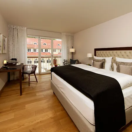 Waldhotel Otel 4*