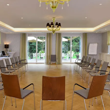 Otel Waldhotel 4*