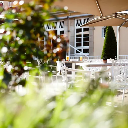 Otel Waldhotel 4*
