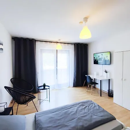 Appartamento Alfa Mitte 2 City-lage Berliner Platz Balkon Netflix Kueche Wm L 2br 5 Beds 6 People L Fully Equipped Kitchen & Bathroom Stoccarda