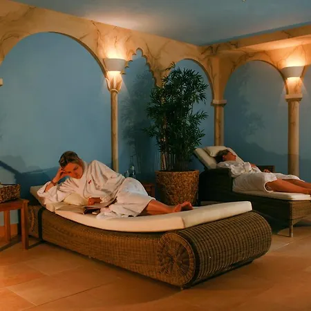 Hotel Azenberg 4*