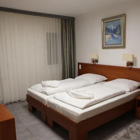 M-A-S-Hotel 3*