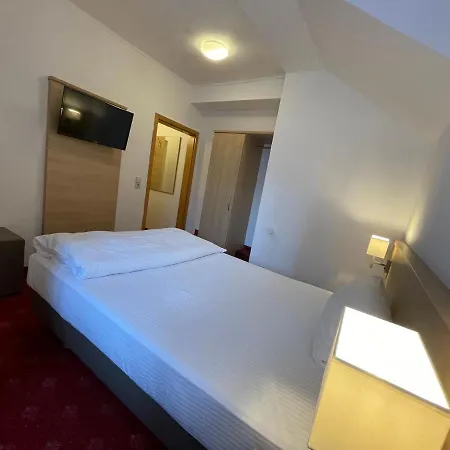 Hafner Hotel- -self Check-in 24h 酒店 3*
