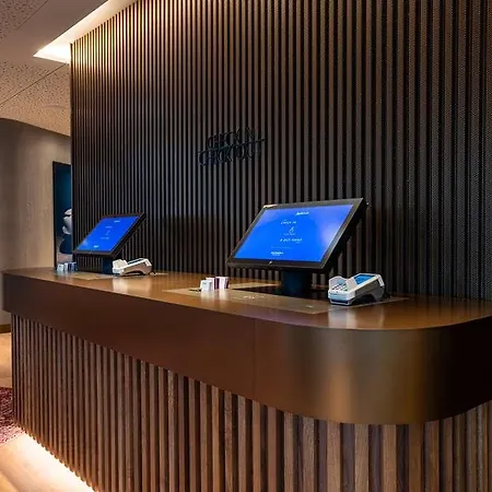호텔 Radisson Blu At Porsche Design Tower 슈투트가르트