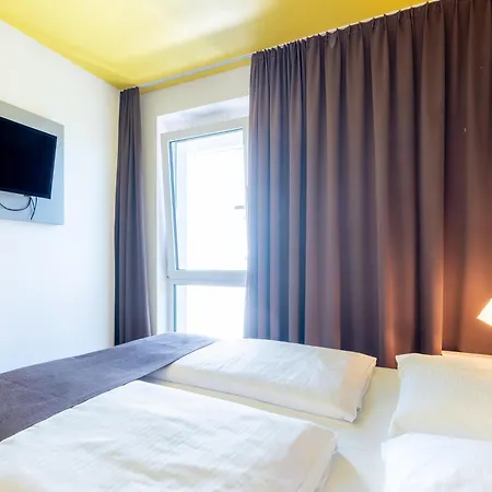 Stuttgart-zuffenhausen Hotel 3*