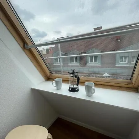 Apartment 2-zimmer-apartment Mit Aussicht! *