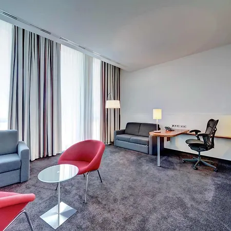 Hilton Garden Neckarpark Hotell