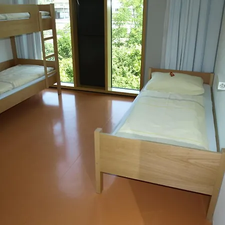 Neckarpark Хостел Штутгарт