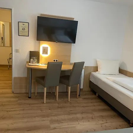 酒店 Hafner Hotel- -self Check-in 24h