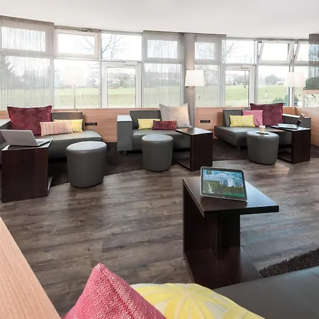 Maseven Si Centrum Ehem Si-suites Lägenhetshotell 4*