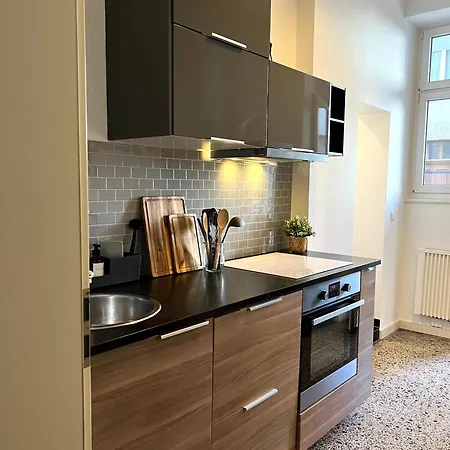 Zentrum - Hoelderlinplatz - 80qm - Eg アパート *
