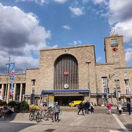 公寓 Zentrales In Stuttgart, 3 Fuer 10 Gaeste *