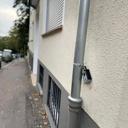 公寓 Zentrales In Stuttgart, 3 Fuer 10 Gaeste