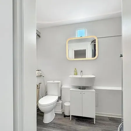 公寓 Zentrales In Stuttgart, 3 Fuer 10 Gaeste *