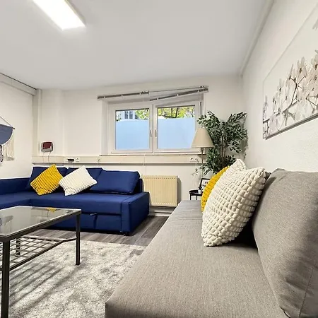 Zentrales In Stuttgart, 3 Fuer 10 Gaeste * 斯图加特