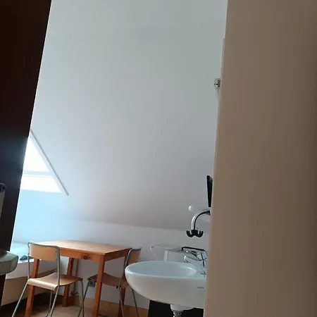 Urbanstrasse 46 *